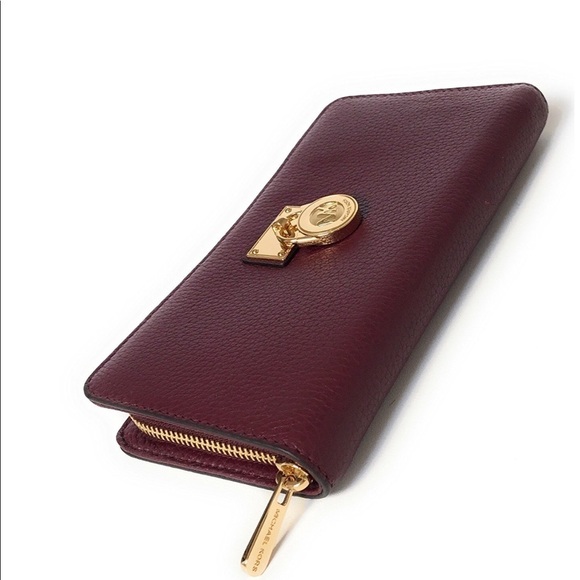 ๐ฅ ON SALE ๐ฅ Hamilton Traveler Large Zip Around Leather Wallet - Picture 2 of 12